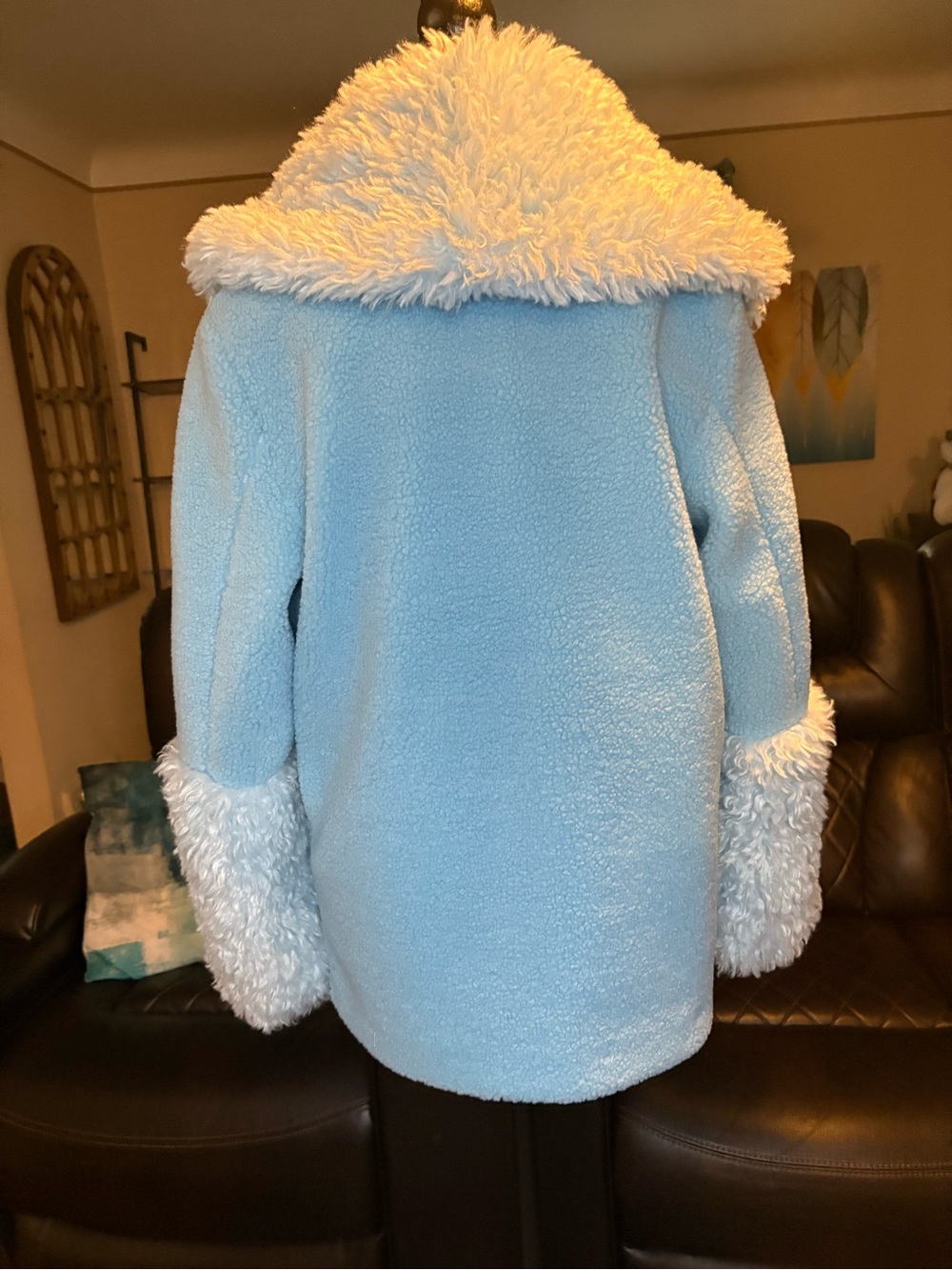 New Kimchi Blue Urban Outfitters Faux Fur Coat. Label Removed. Fits Like a Med. - Picture 2 of 5